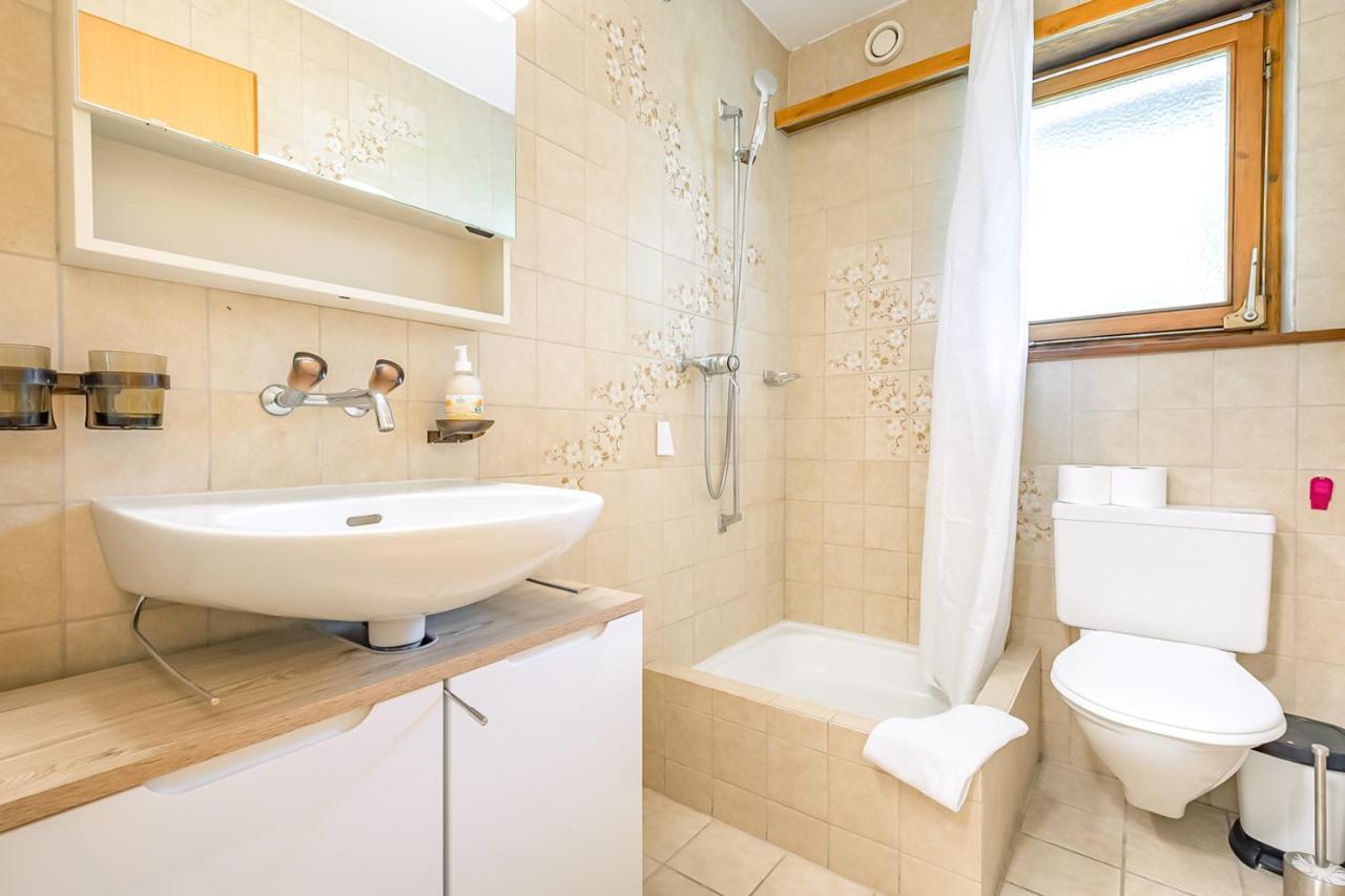 Lauberhorn Apartment - Aare Jungfrau Ag Гринделвалд Екстериор снимка
